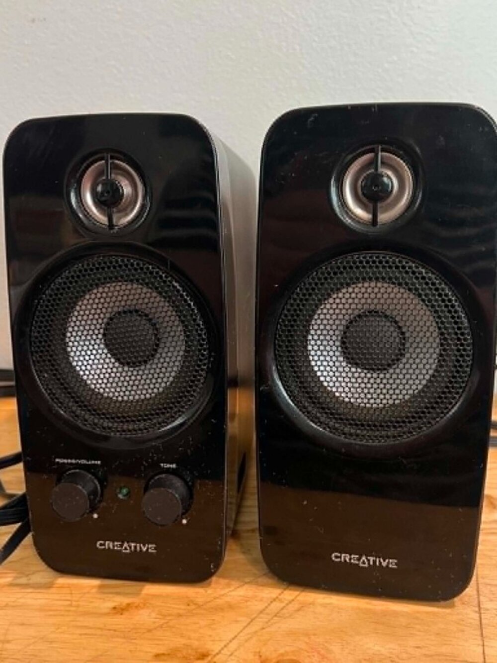 creative inspire T10 multi media speakers